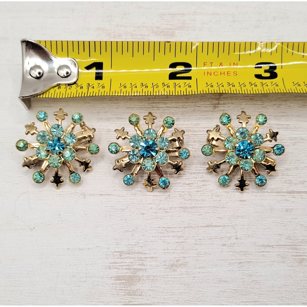 Vintage Snowflake Pins, Goldtone Teal Rhinestones, Matching Set of 3 - Picture 7 of 8